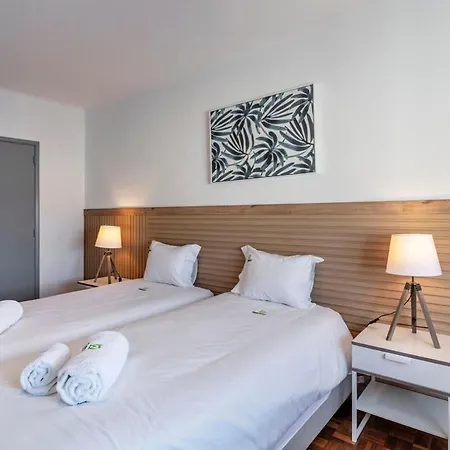 Priolo's Nest - Azoren Butler Apartamento Bicas