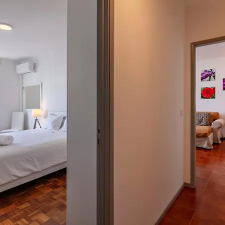 Priolo's Nest - Sunlit Retreat With Free Parking * Ponta Delgada