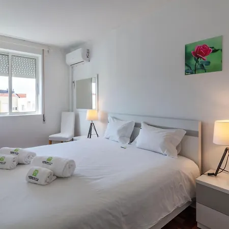 Priolo's Nest - Azoren Butler Apartman